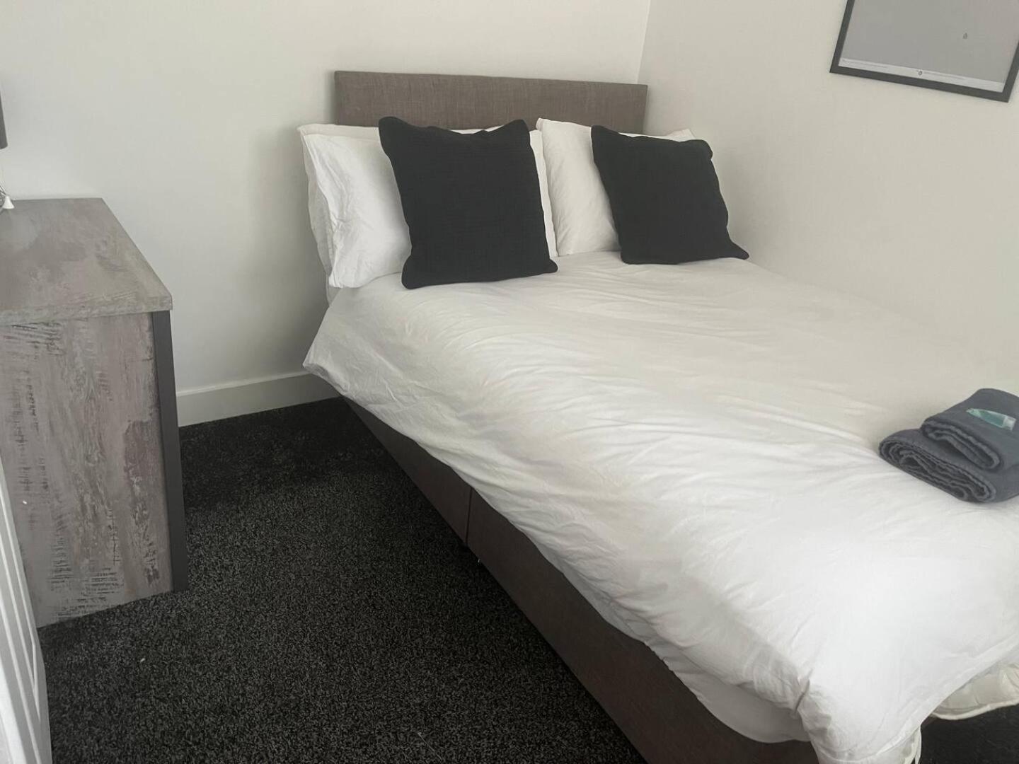 Comfortable And Convenient 3 Bedroom House With Parking Handsworth Exterior foto