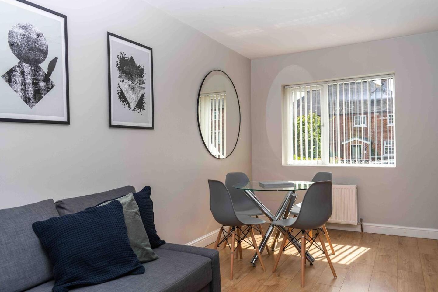 Comfortable And Convenient 3 Bedroom House With Parking Handsworth Exterior foto